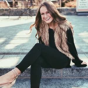 Meet your Posher, Devin